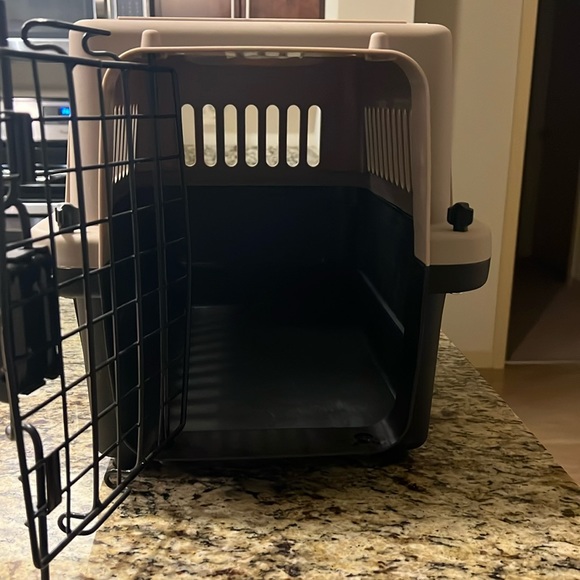 Sturdy Cage to transport small dogs, cats, bunnies, gerbals etc - Picture 2 of 4
